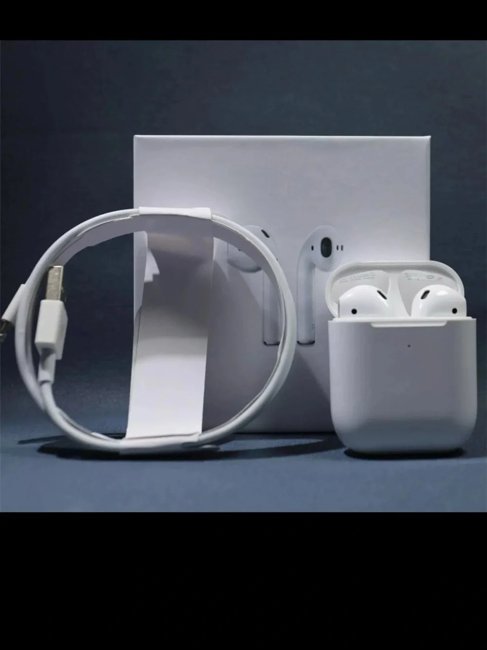 Apple White Wireless Earbud Headphones